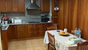 CHALET EN VENTA EN LLAGOSTERA CENTRO