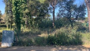 Parcela en venta en Llagostera de 650 m² para chalet independiente